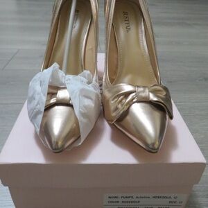 JustFab Metallic Rose Gold Pumps with Bow